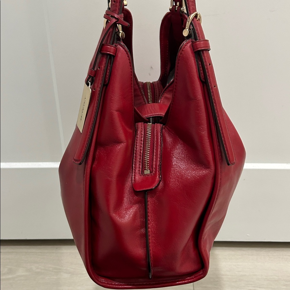 Coach Red Leather Shoulder Bag with Gold Hardware - Picture 7 of 16